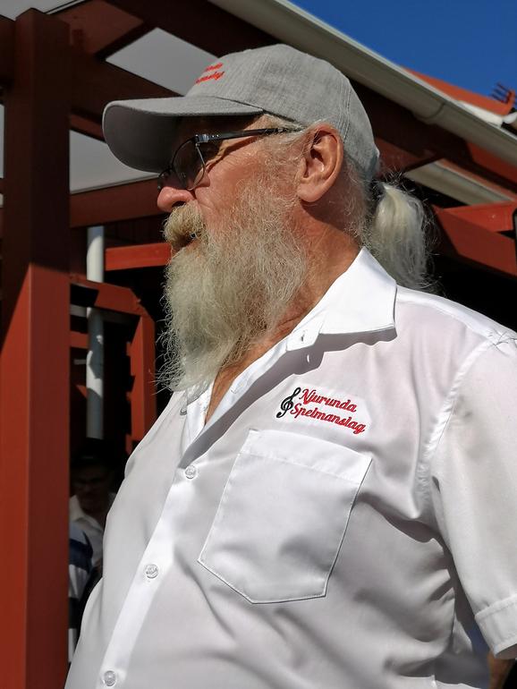 Lennart utan fiolen i pausen