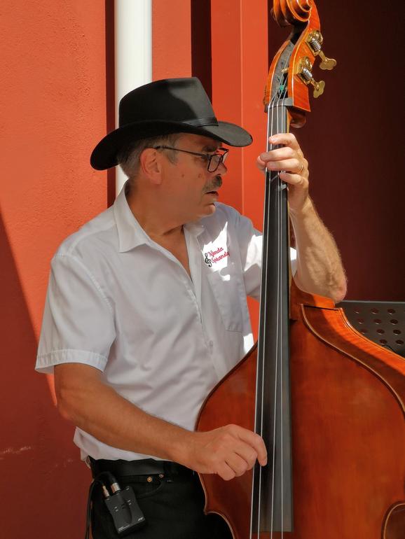 Rolf på kontrabas